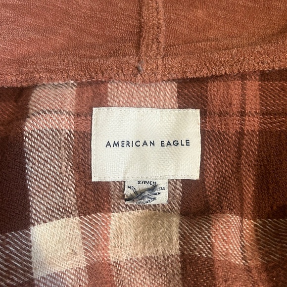 American Eagle Distressed flannel with hood - Picture 3 of 4